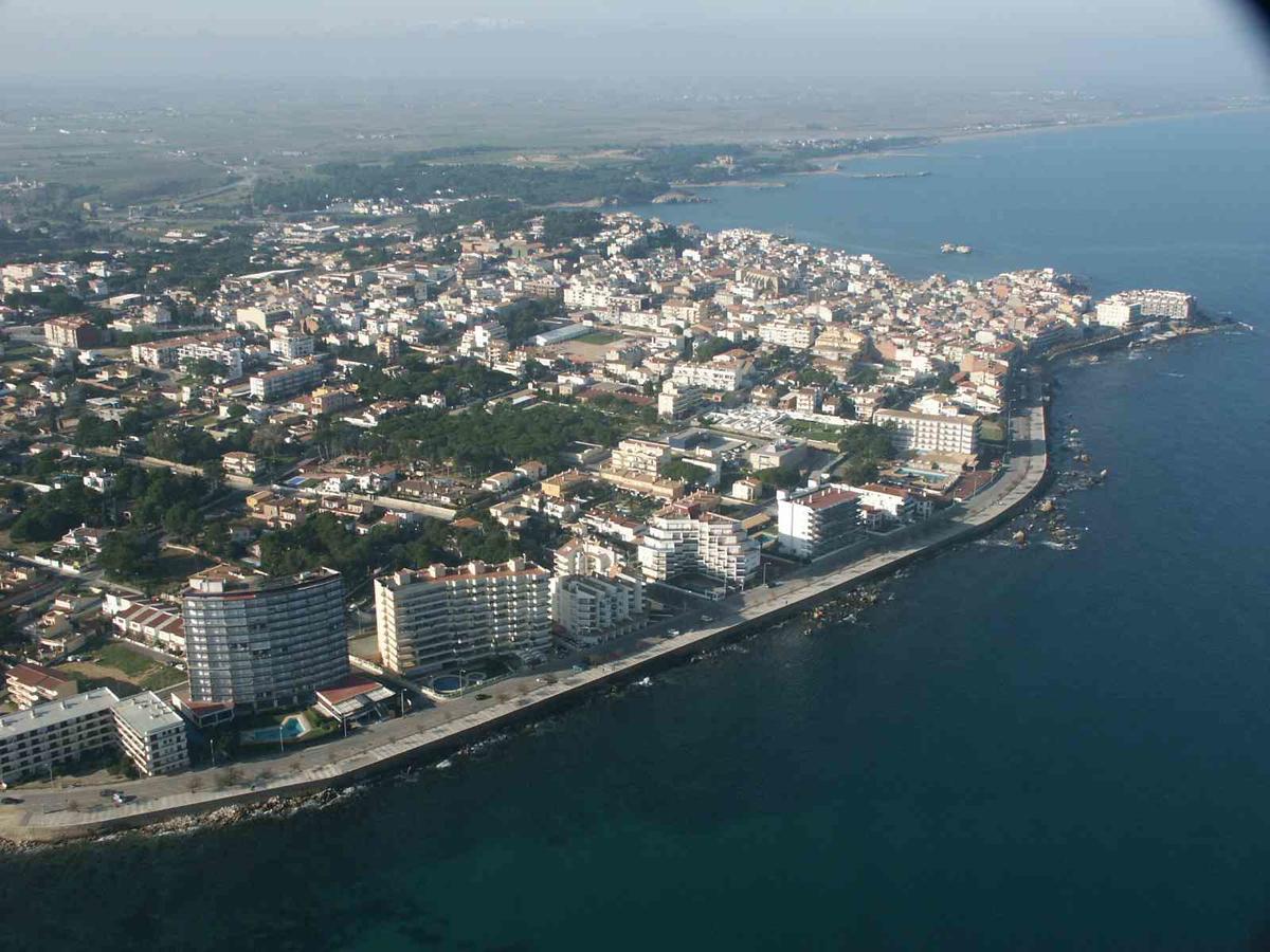 Jamaica Apartment L' Escala Екстериор снимка